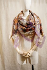 TOUCANS-WOOL&SILK-LAVENDER&CORAL-POSE 1